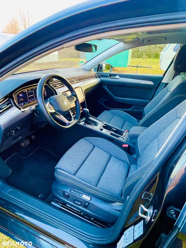 Volkswagen Passat - 5