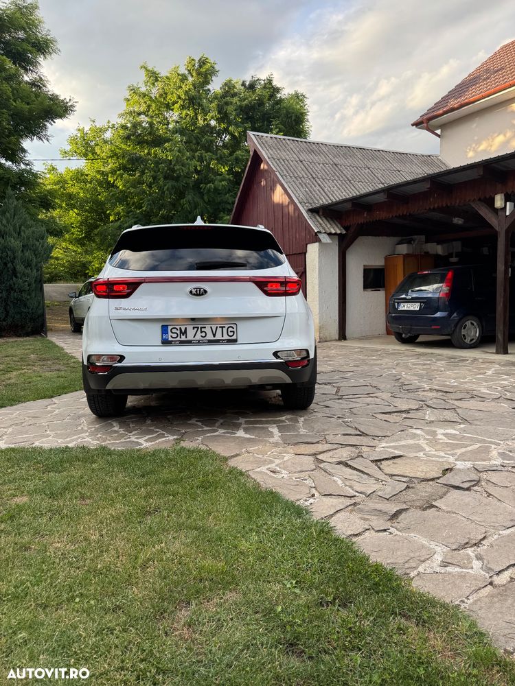 Kia Sportage 1.6 DSL MHEV 7DCT HP 4x2 Style - 4