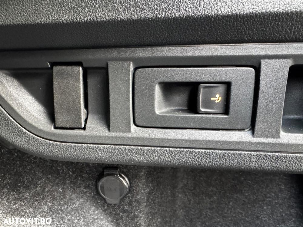 Skoda Octavia 2.0 TDI DSG Style - 37