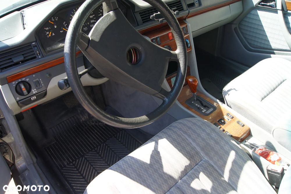 Mercedes-Benz W124 (1984-1993) - 10