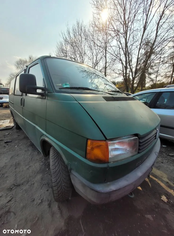 Części- Volkswagen t4 2461 81kW benzyna 1994r.