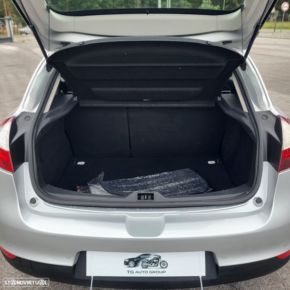 Renault Mégane ENERGY dCi 110 INTENS - 31