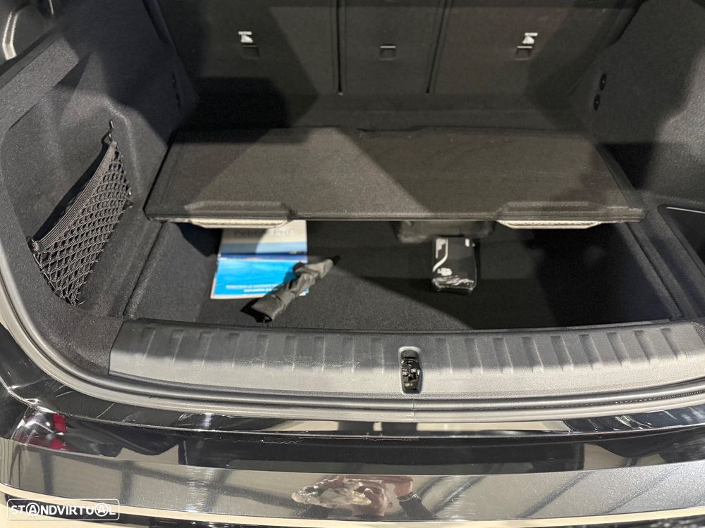 BMW X1 sDrive18d Pack Desportivo M - 17