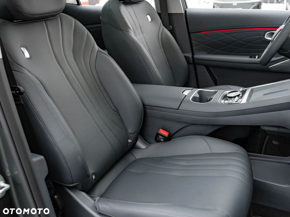 Geely Starray EM-i 1.5 PHEV Max - 22