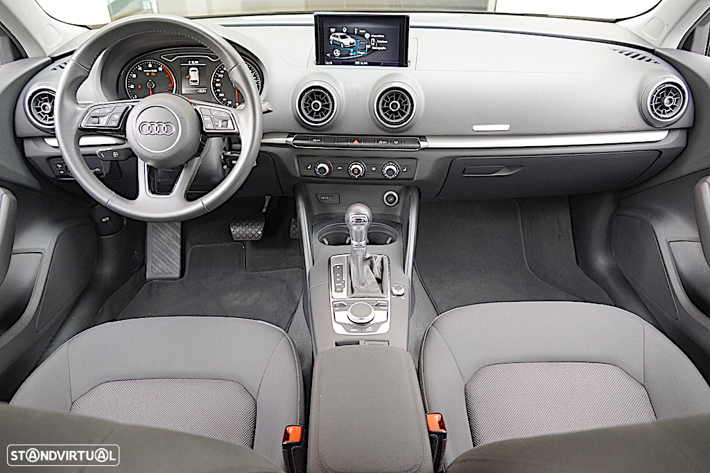 Audi A3 Sportback 30 TFSI S tronic - 25