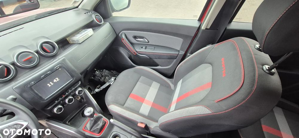 Dacia Duster 1.3 TCe FAP Techroad - 32