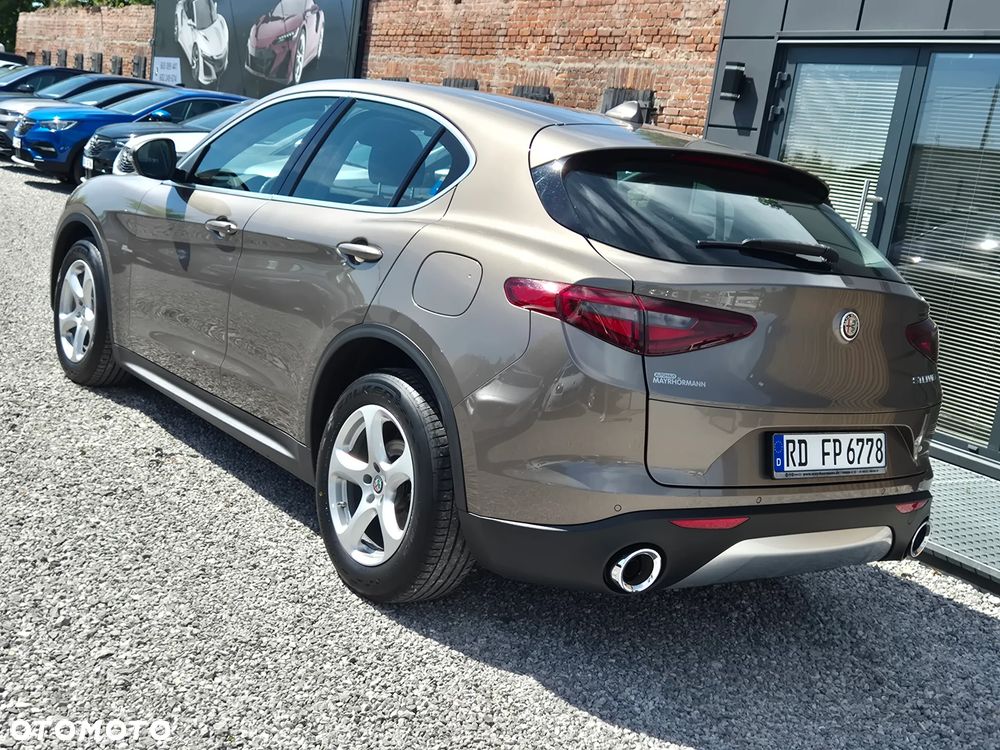 Alfa Romeo Stelvio 2.2 16V AT8 Executive - 11