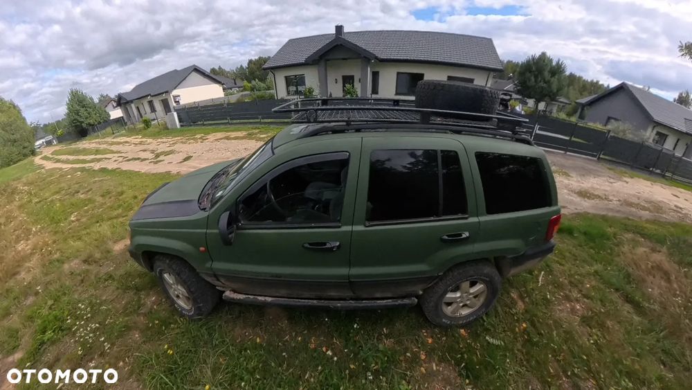 Jeep Grand Cherokee - 8