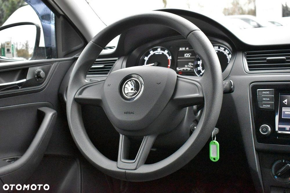 Skoda RAPID 1.0 TSI Active - 18