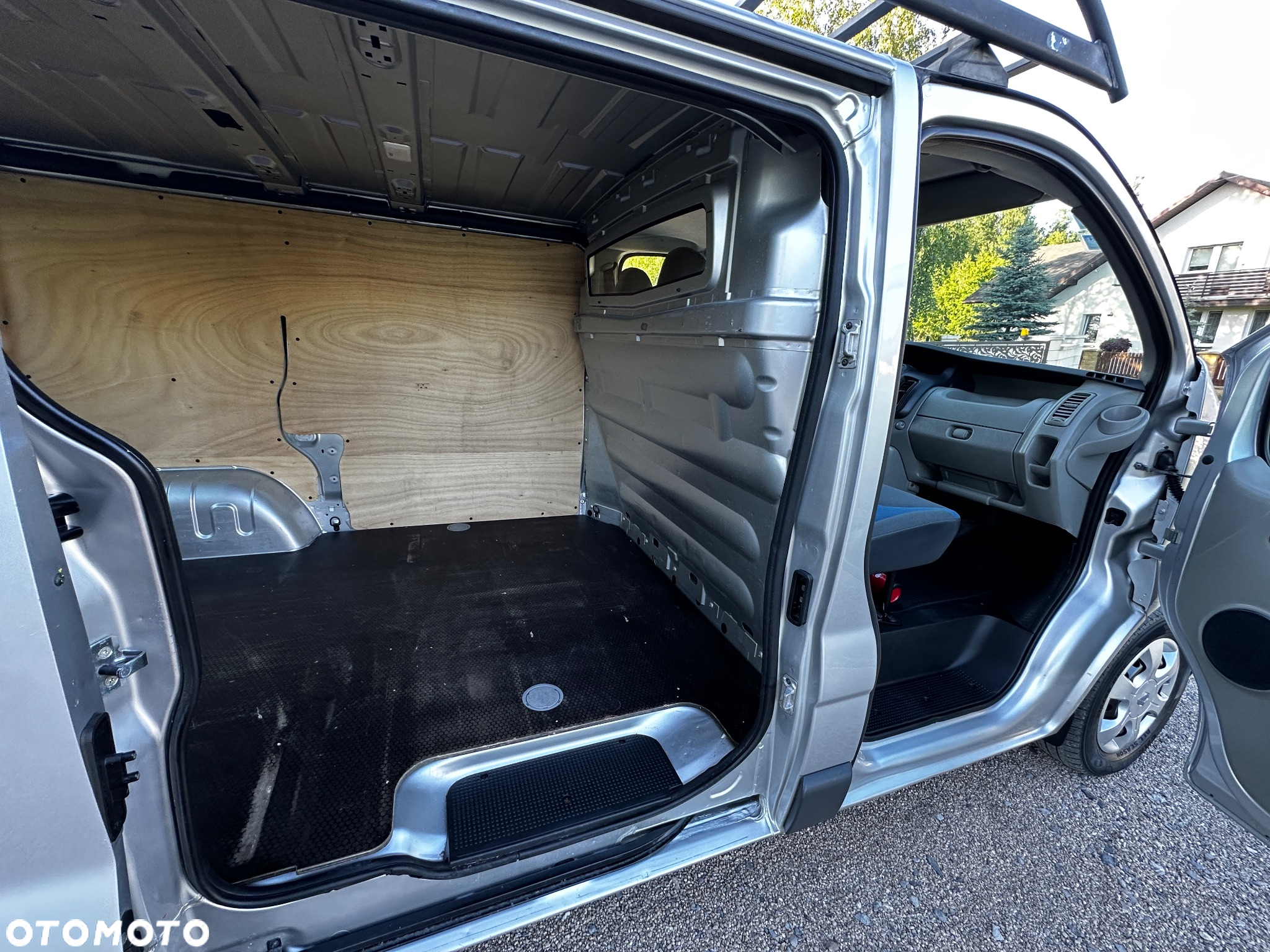 Renault Trafic - 28