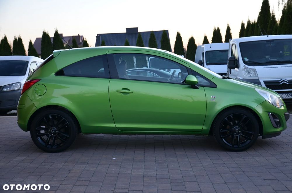 Opel Corsa 1.4 16V 150 Jahre - 4