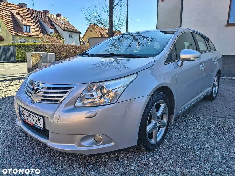 Toyota Avensis Touring Sports 1.8 Executive - 12