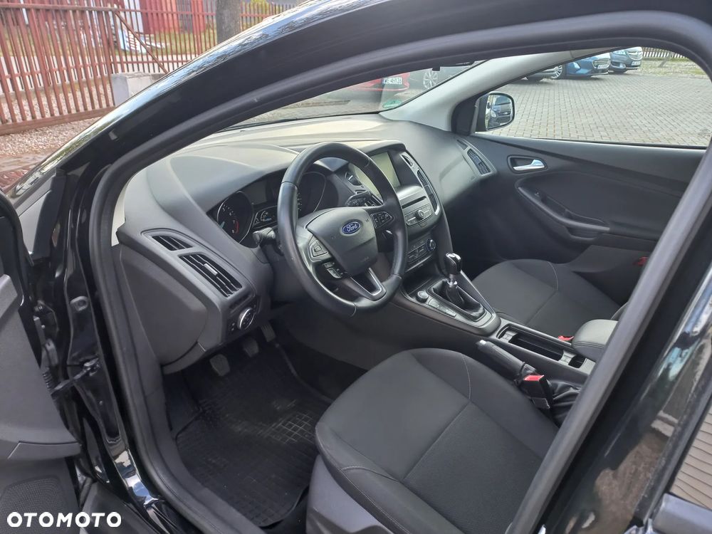 Ford Focus 1.5 EcoBoost Start-Stopp-System Business Edition - 13