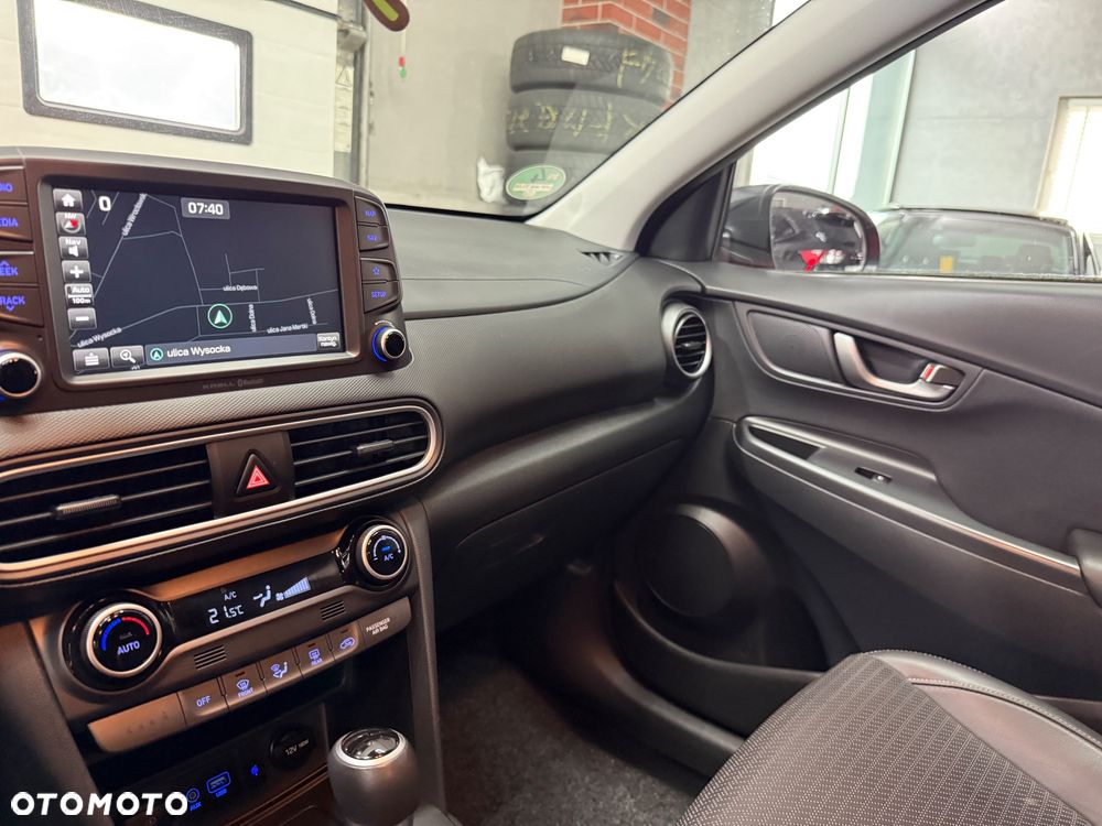 Hyundai Kona 1.6 T-GDI DCT 4WD Premium - 32