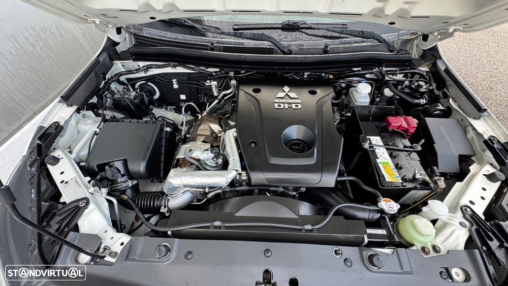 Mitsubishi L-200 Cabine dupla 2WD - 29