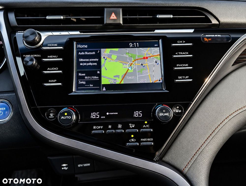 Toyota Camry 2.5 Hybrid Comfort CVT - 23