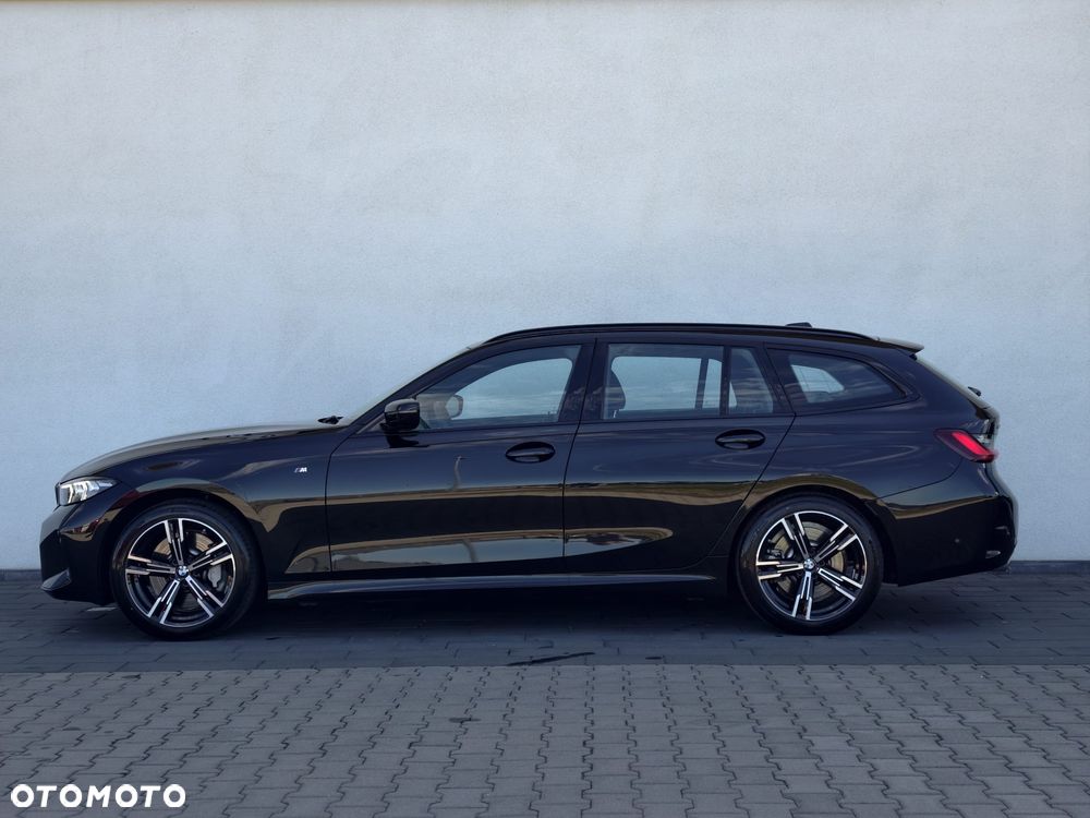 BMW Seria 3 330i xDrive M Sport - 2