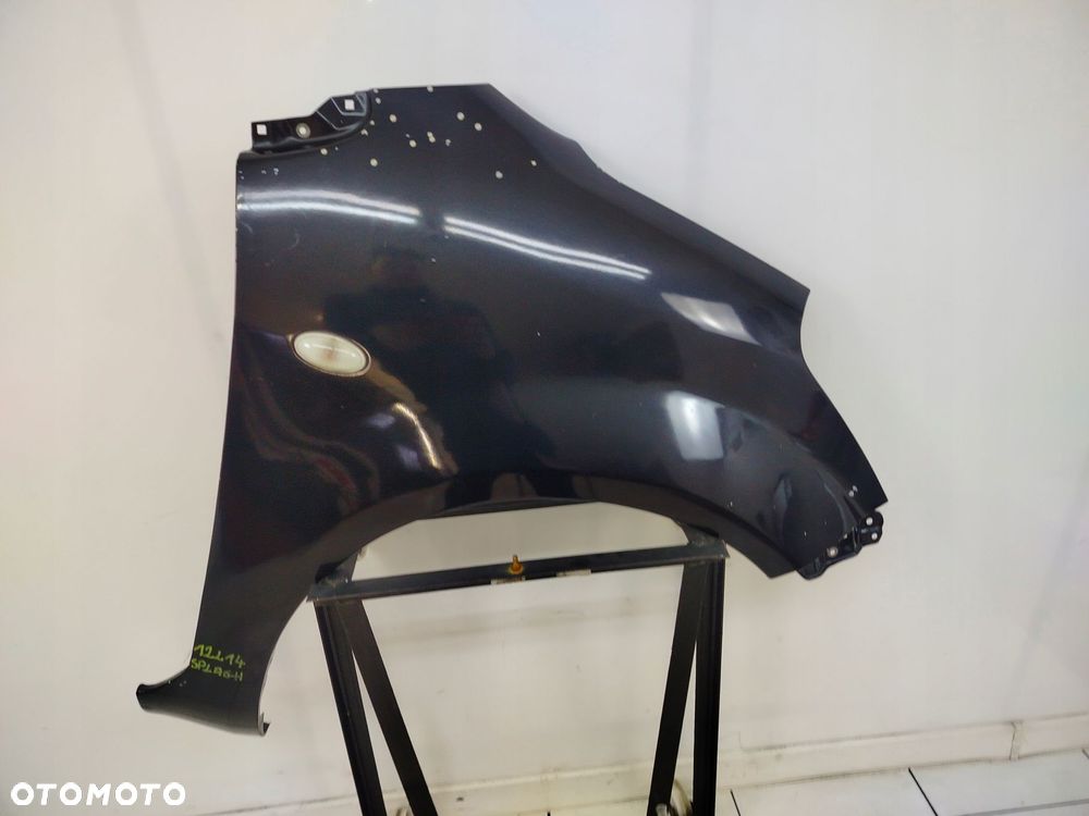 SUZUKI SPLASH 08R- BŁOTNIK PRAWY PRZÓD PRZEDNI ZCE - 1