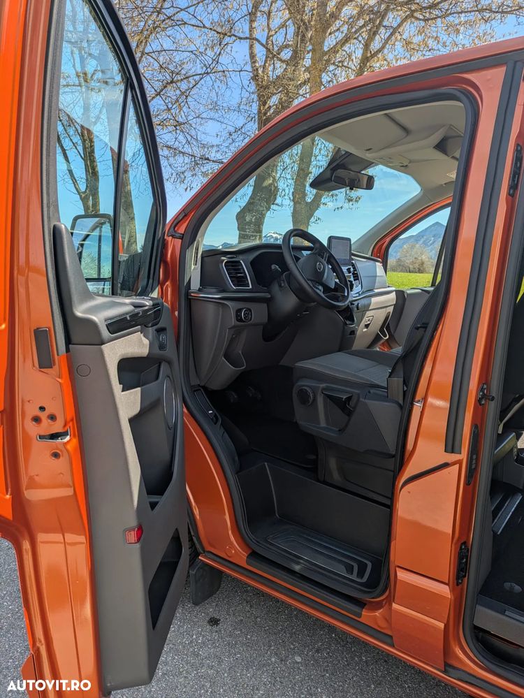 Ford Tourneo Custom - 8