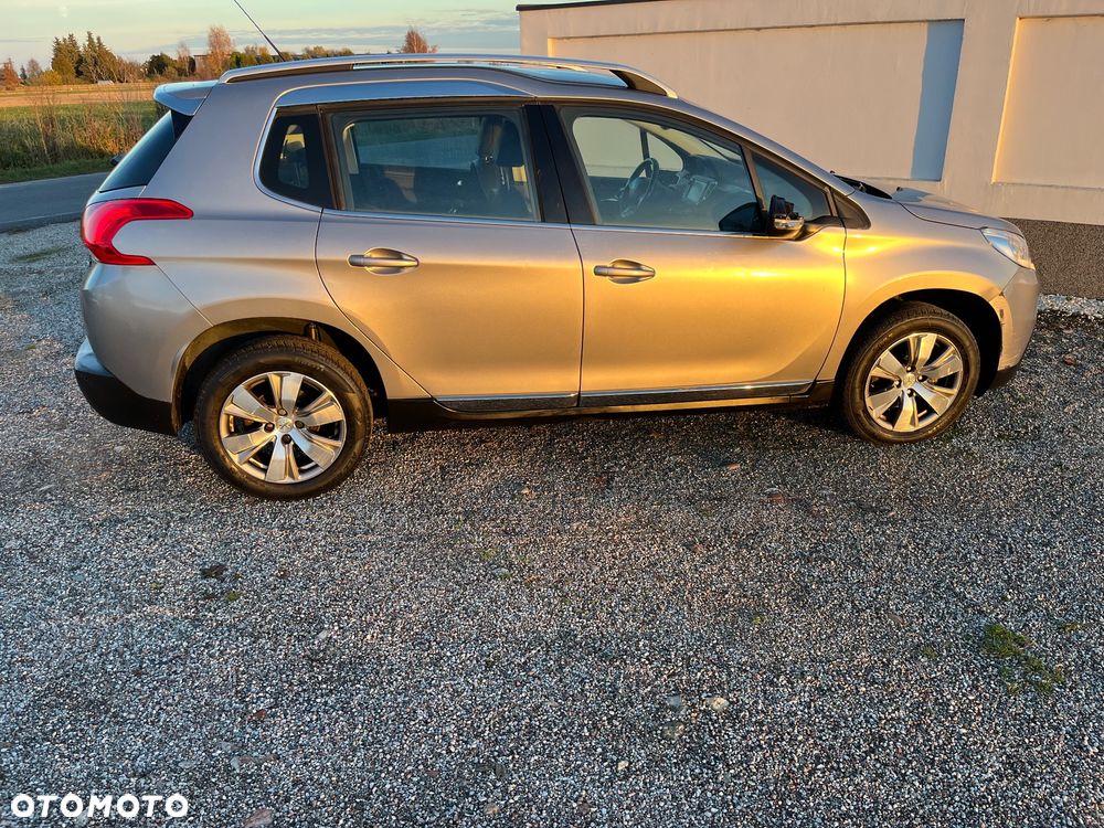 Peugeot 2008 PureTech 110 Stop&Start Business-Line - 5