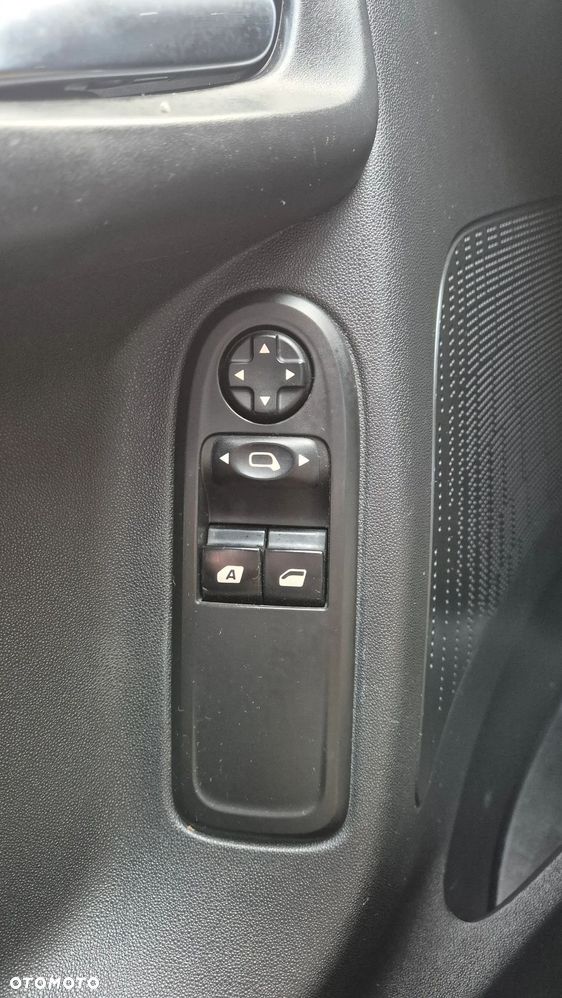 Citroën C3 Pure Tech (VTi) 82 Exclusive - 26