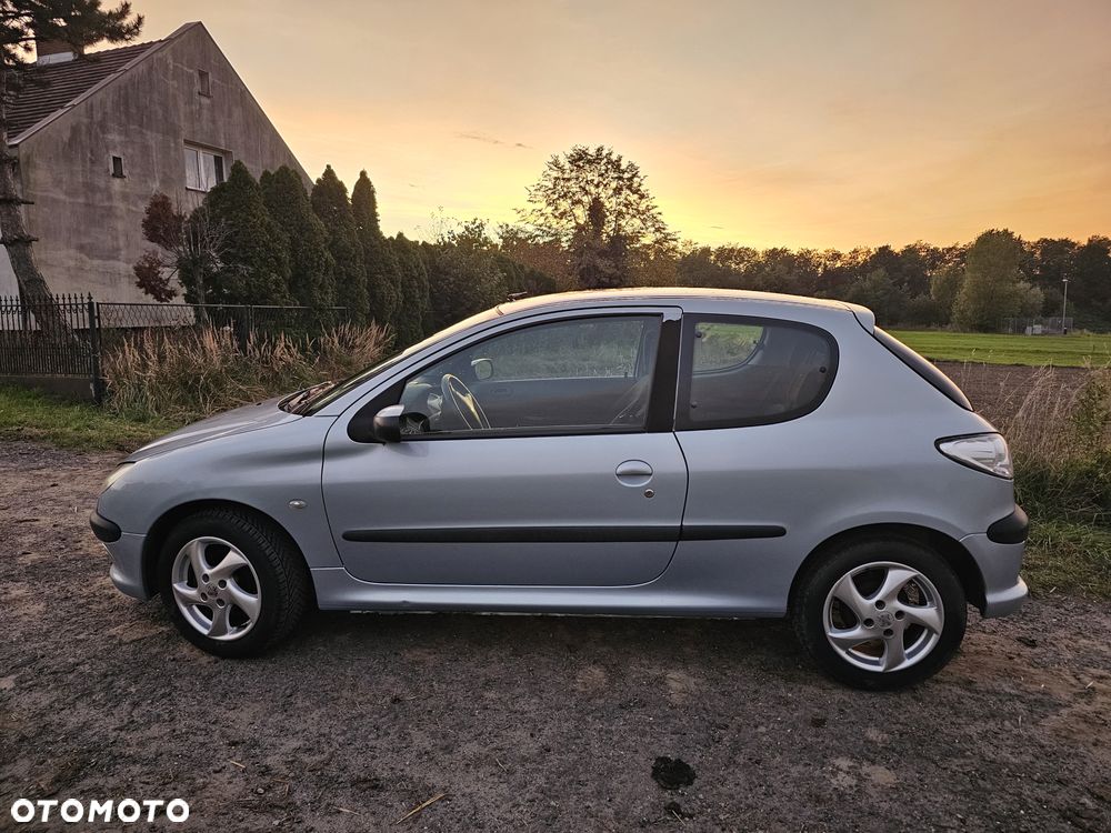 Peugeot 206 90 Quiksilver - 3