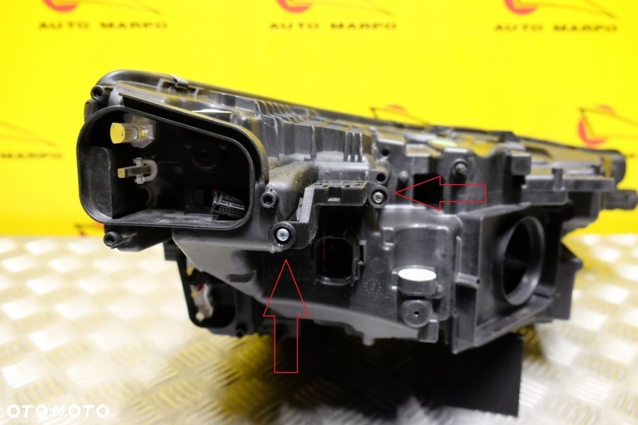 AUDI E-TRON 2018- REFLEKTOR LAMPA FULL LED L USA - 9