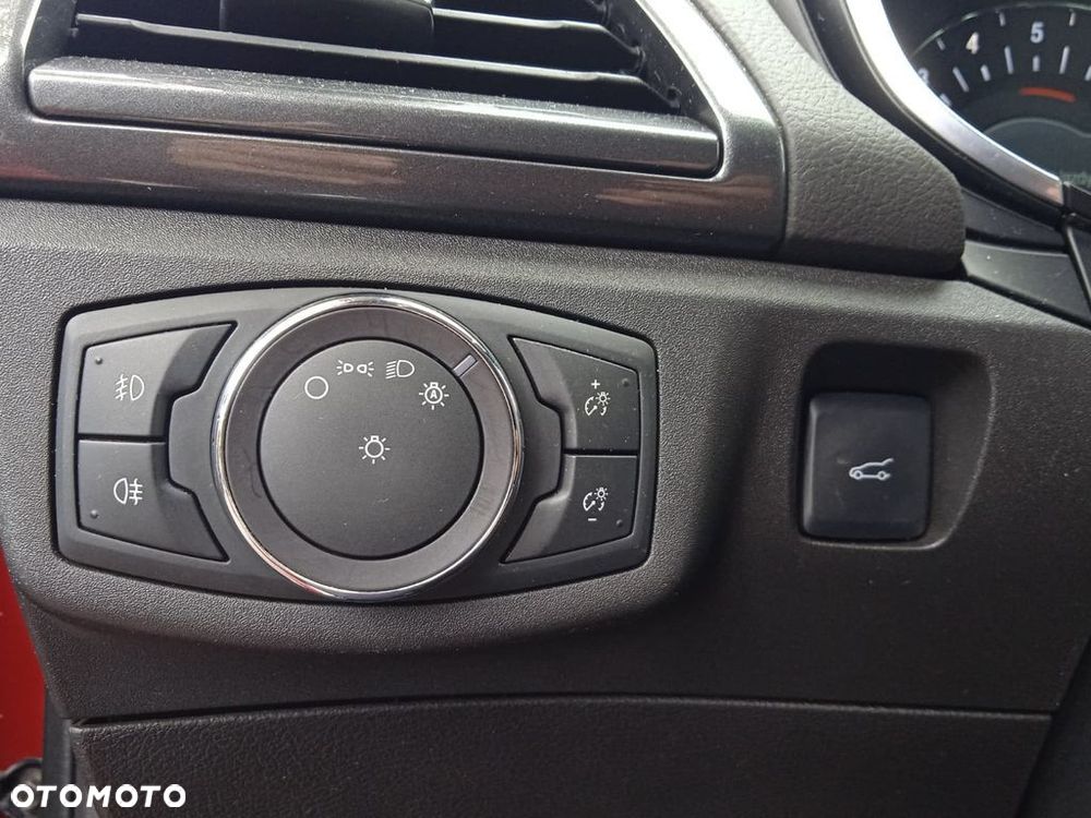 Ford Mondeo 2.0 EcoBlue Titanium - 31
