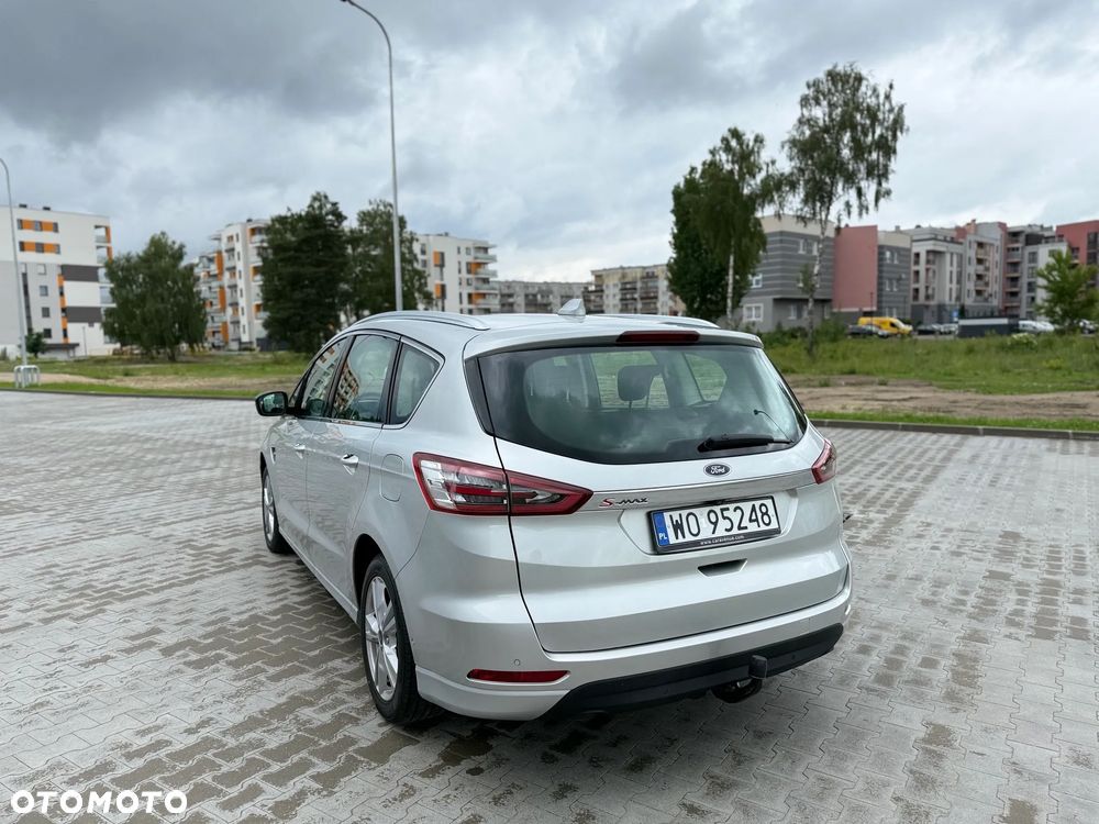 Ford S-Max - 18