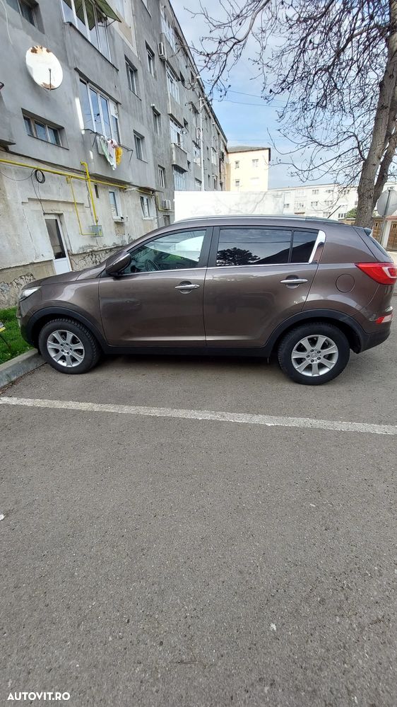 Kia Sportage 1.7 CRDI 2WD Attract - 8