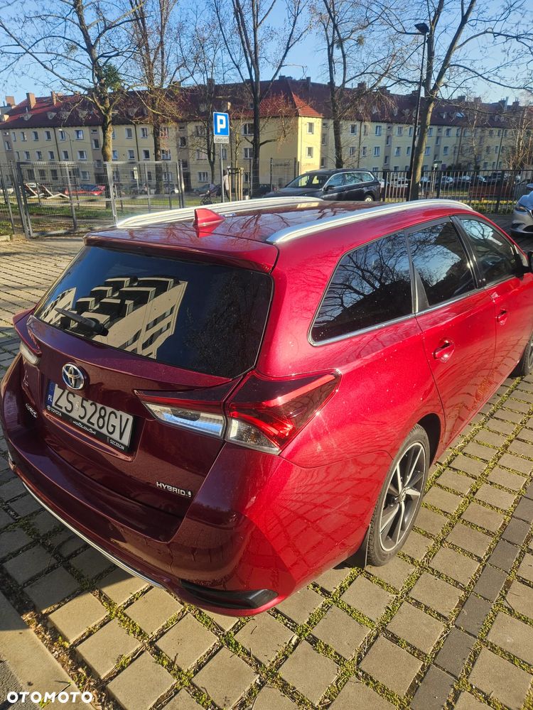Toyota Auris Hybrid 135 Prestige - 3