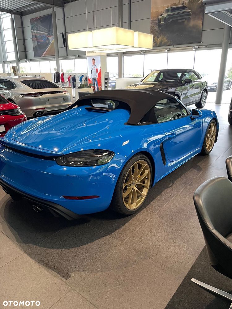 Porsche 718 Spyder - 29