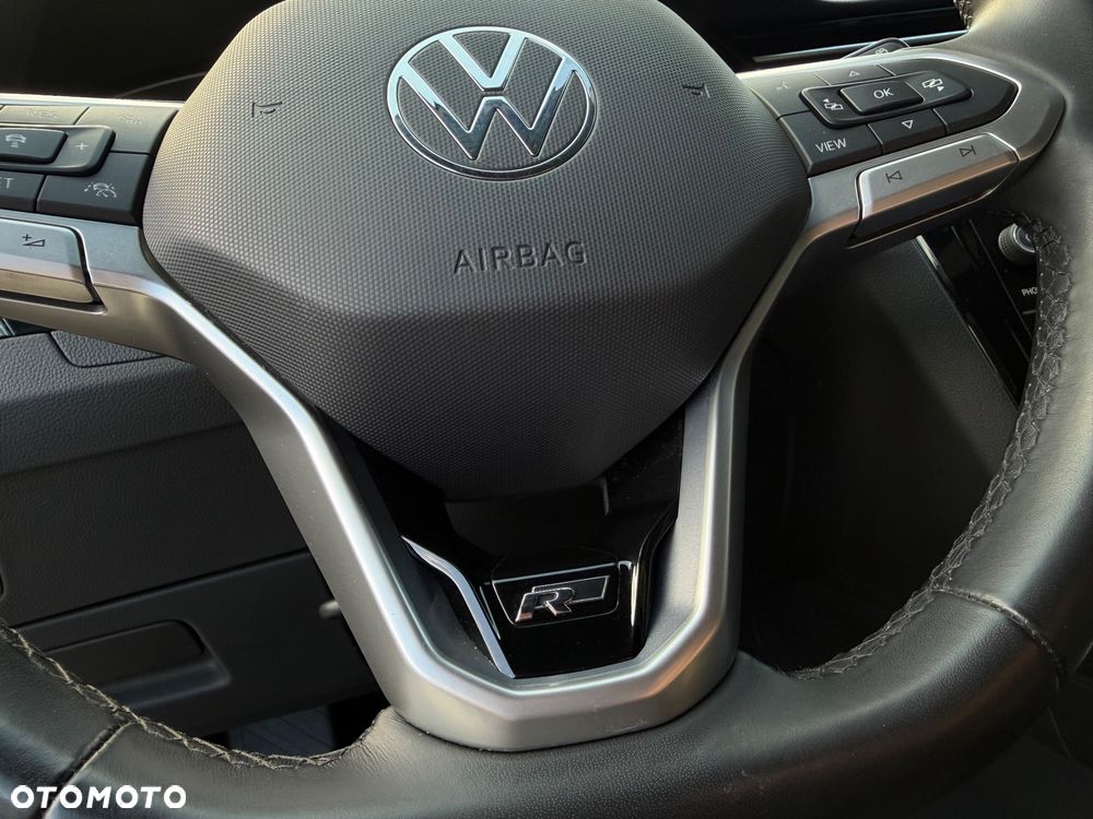 Volkswagen Passat Variant 2.0 TDI SCR BlueMotion Highline - 29
