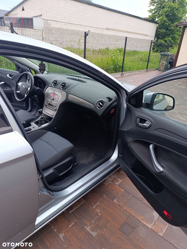 Ford Mondeo - 6