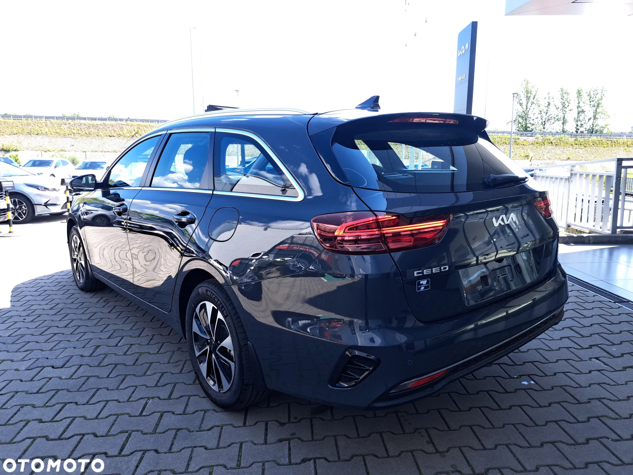 Kia Ceed 1.5 T-GDI M - 2