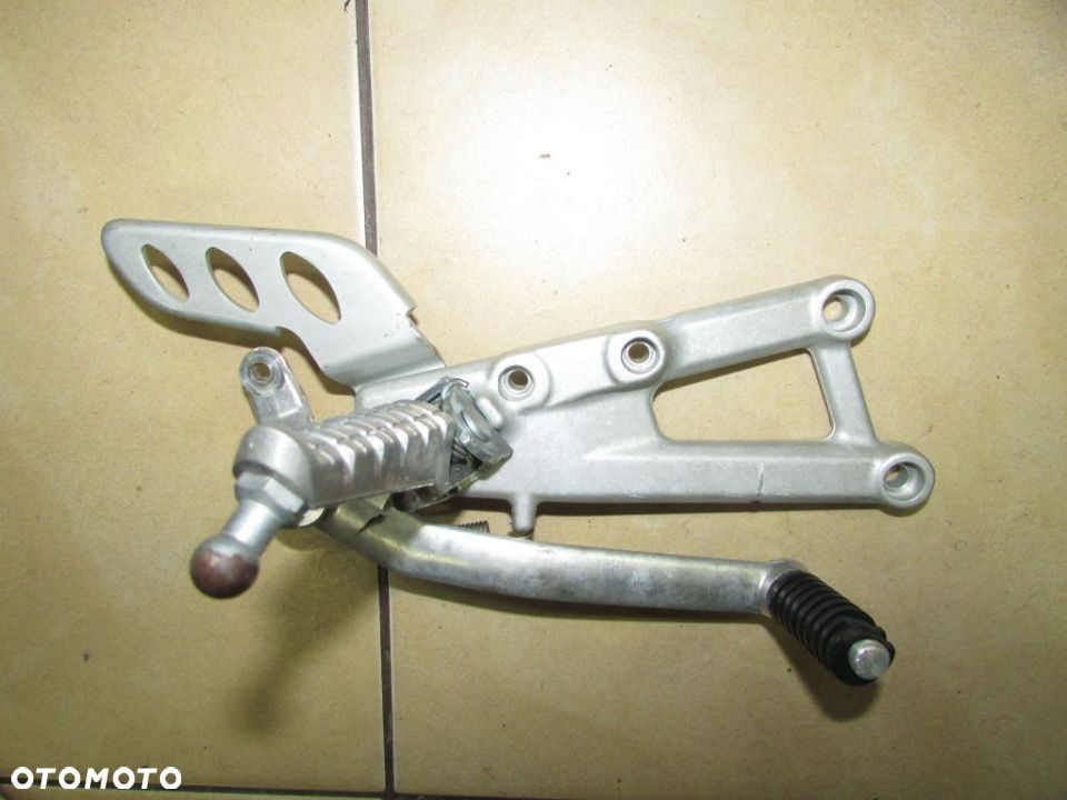 Derbi GPR 125 4t 09-16 set prawy przód - 1