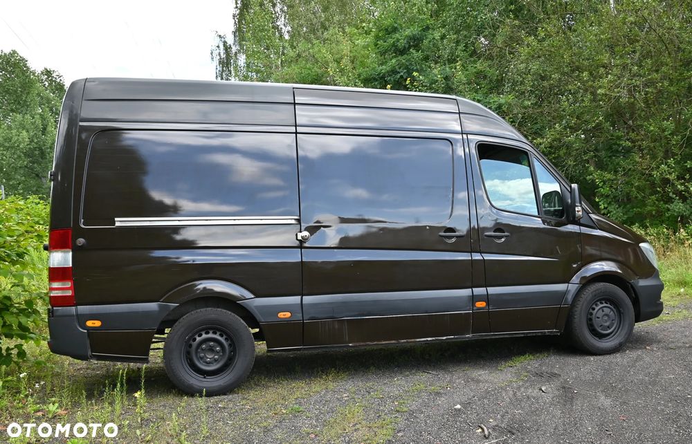 Mercedes-Benz Sprinter - 4