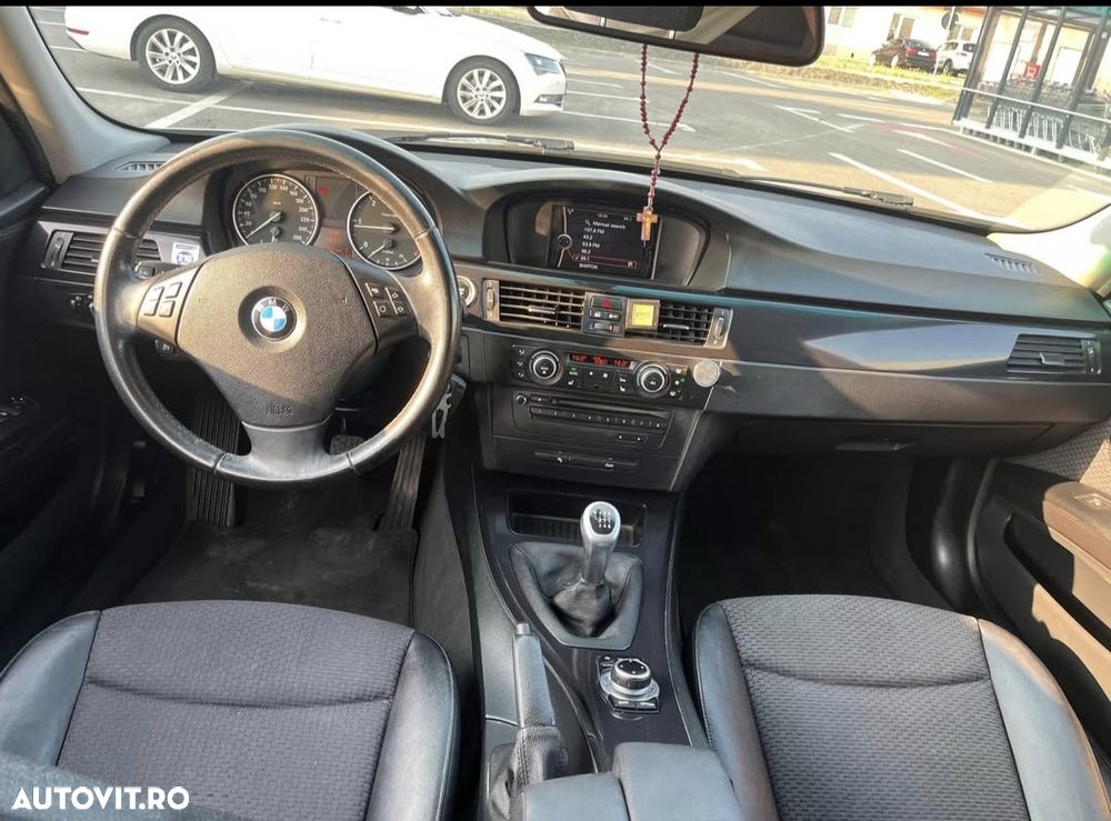 BMW Seria 3 318d Modern Line - 8