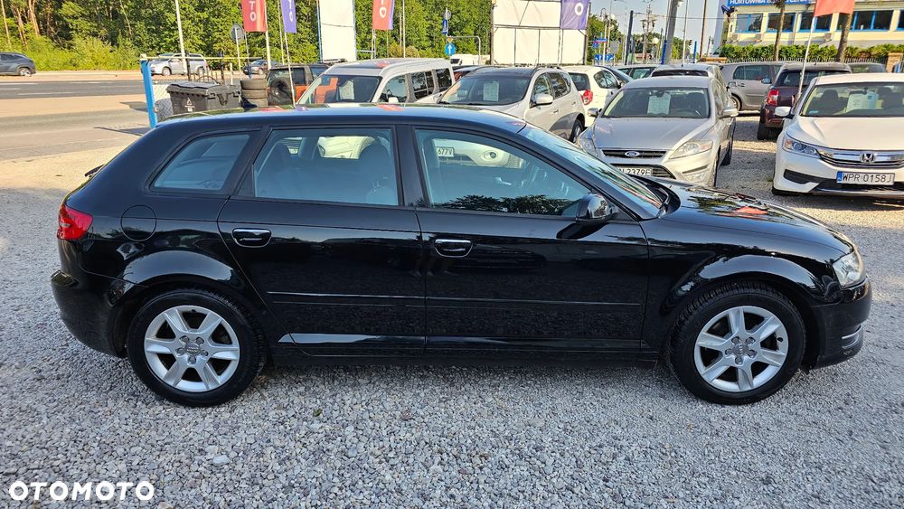 Audi A3 Sportback 1.6 TDI DPF Ambiente S tronic - 6