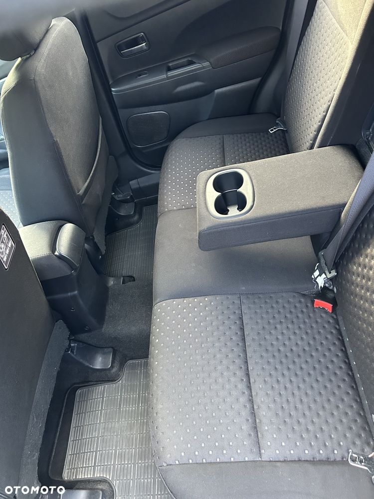 Mitsubishi ASX 1.8 DI-D 2WD Intense - 16