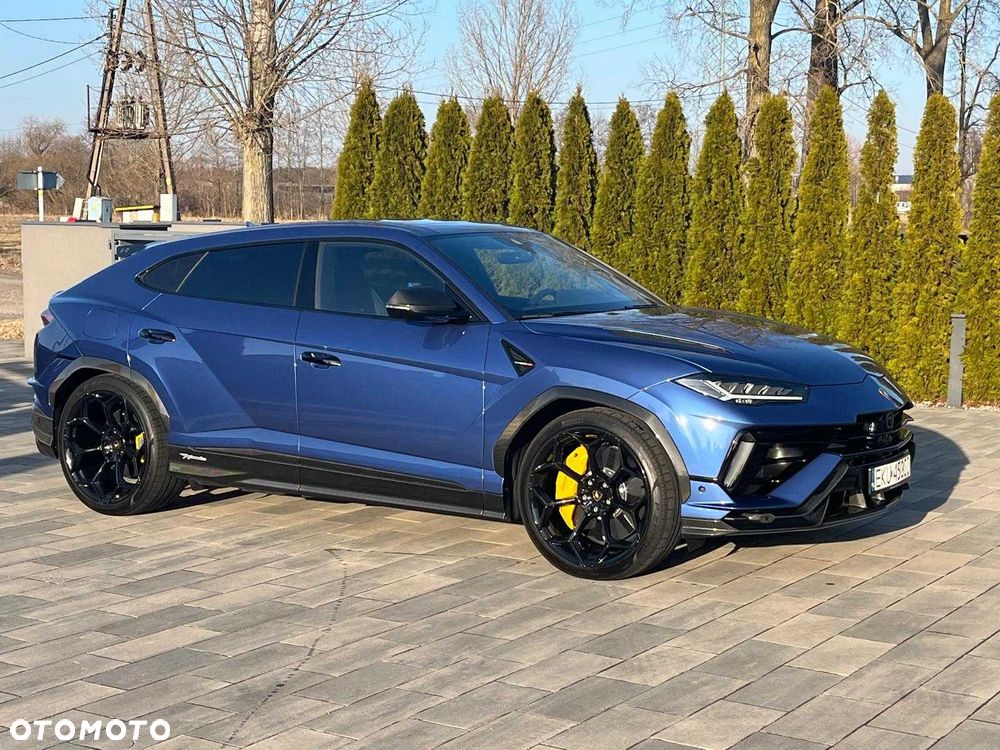 Lamborghini Urus - 3