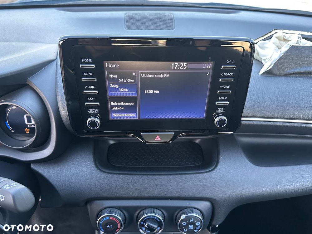 Toyota Yaris 1.0 Premium - 22