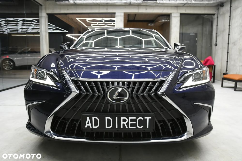 Lexus ES 300h Business Edition + - 5