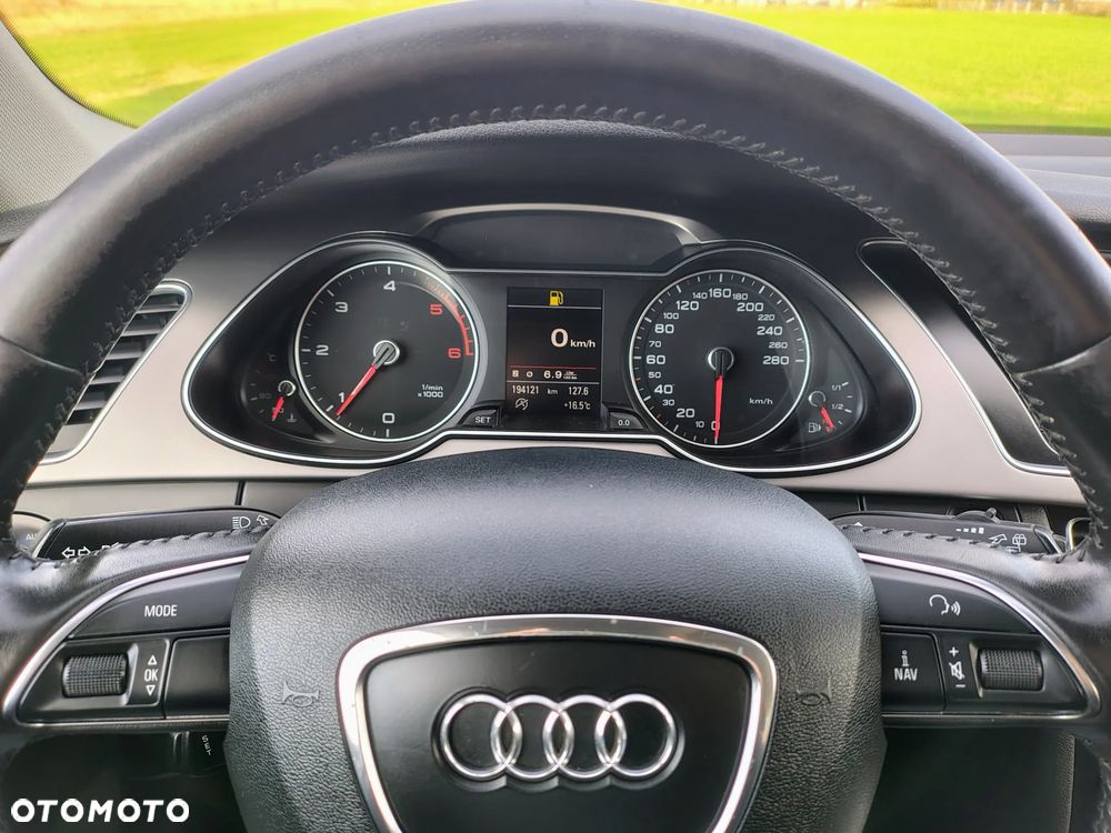 Audi A4 Avant 2.0 TDI DPF Ambiente - 13