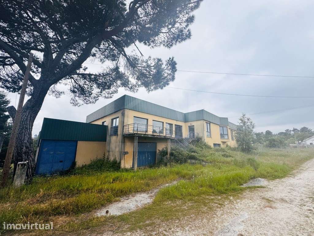 Pavilhão Industrial em Viseu - Grande imagem: 2/21