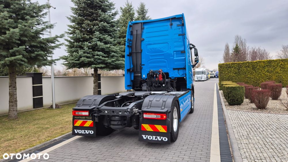 Volvo VOLVO///FH///500///2023/// GLOBETROTTER///XXL///JEDYNE  212 TYŚ KM///KLIMATYZACJA POSTOJOWA///HYDRAULIKA/// ALUFELGI///ZABUDOWY  MIĘDZYOSIOWE///KAMERA/// FULL LED///VIRTUAL COCPIT/// PERFEKCYJNY STAN - 10