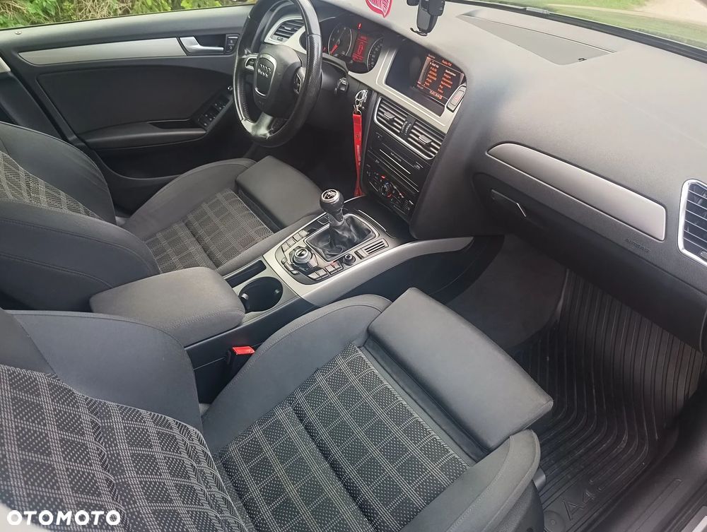 Audi A4 Avant 2.0 TDI DPF S line Sportpaket - 21