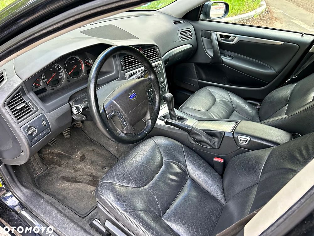 Volvo V70 2.4 Momentum - 13