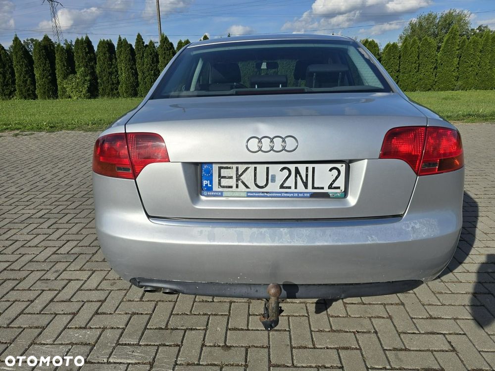 Audi A4 Limousine - 9
