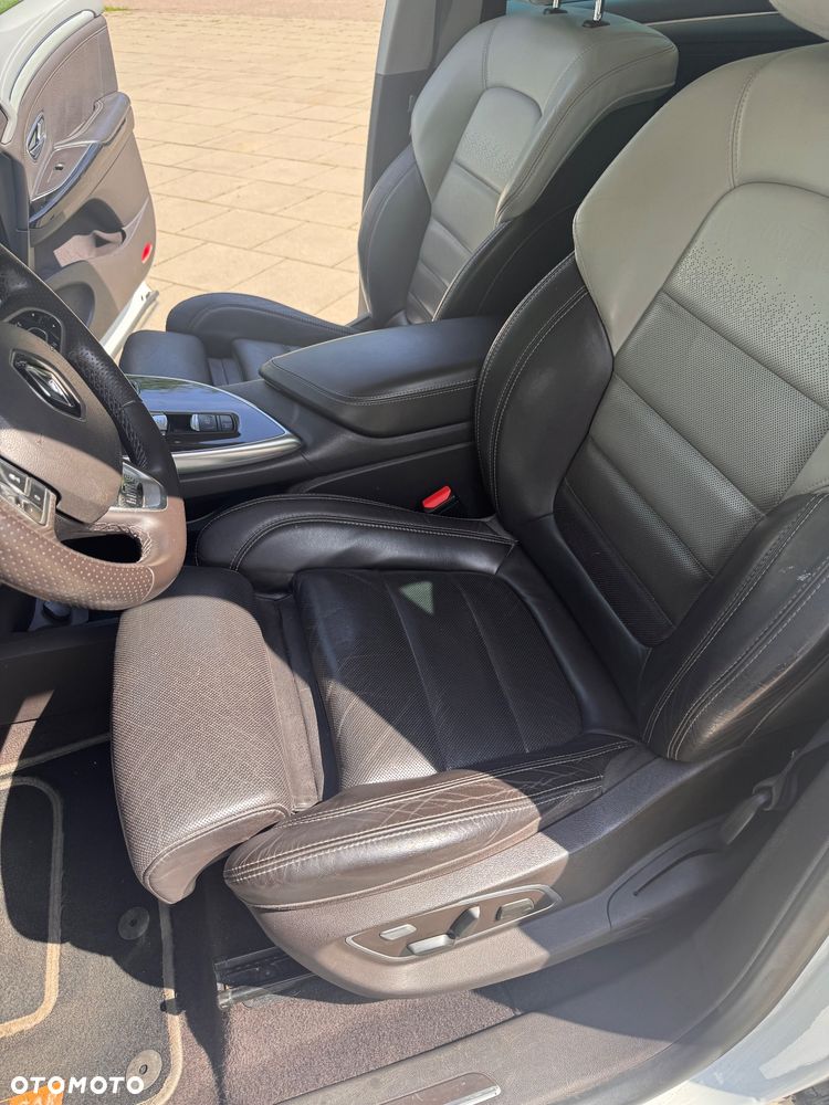 Renault Espace 1.6 dCi Energy Initiale Paris EDC - 9